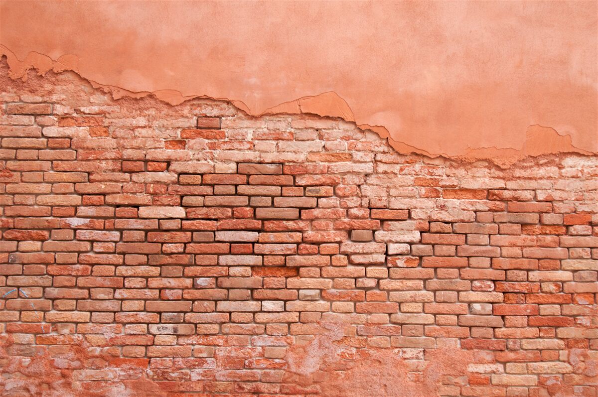 Fototapeta zawalony mur z cegły