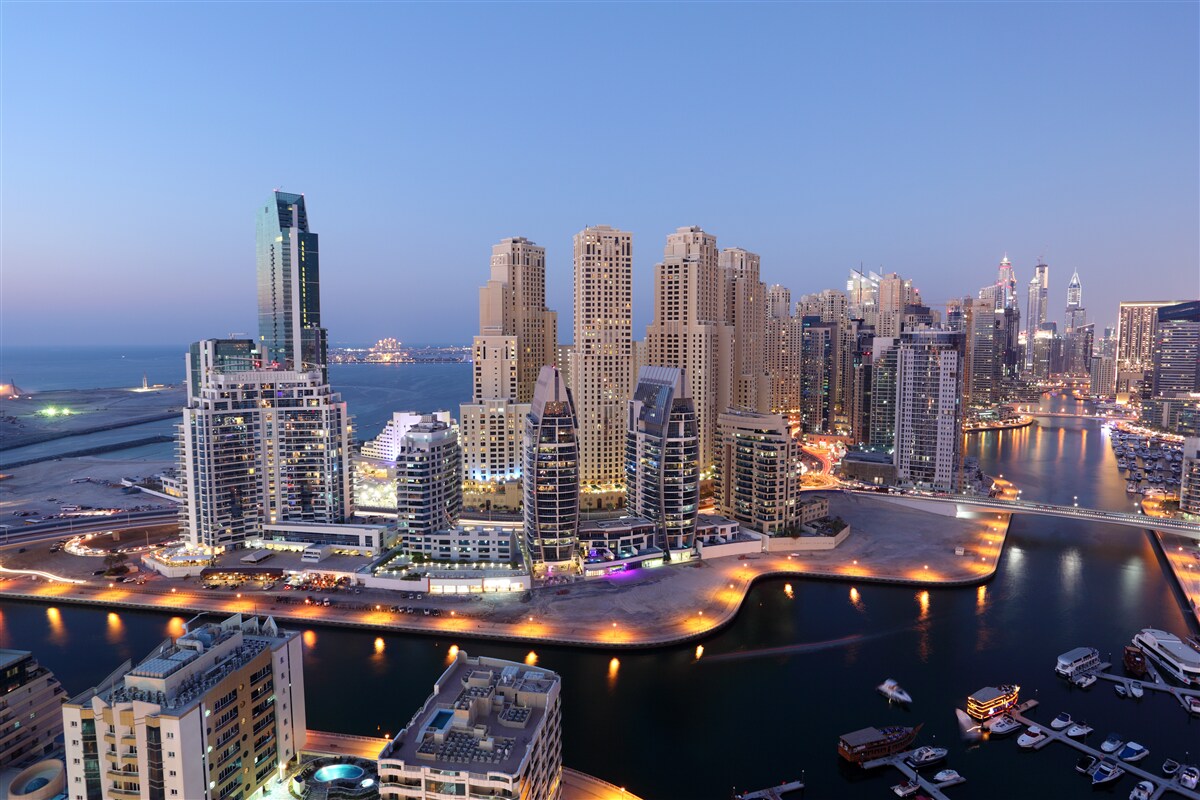 Fototapeta zachód słońca nad dubajem