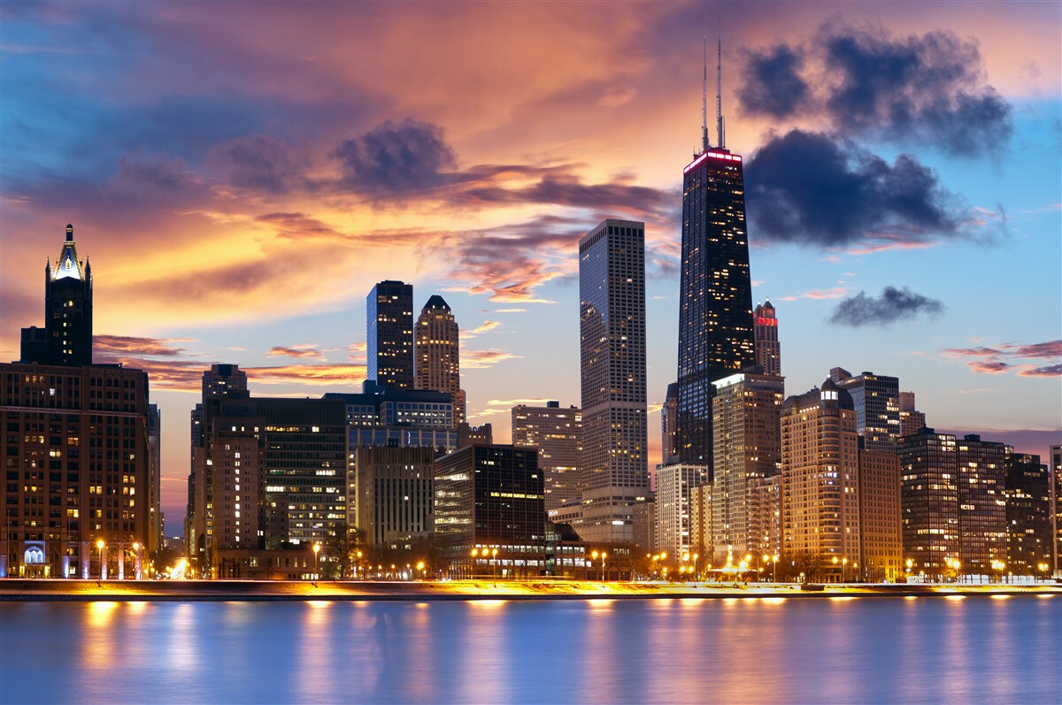 Fototapeta słońce zachodzi nad chicago, illinois